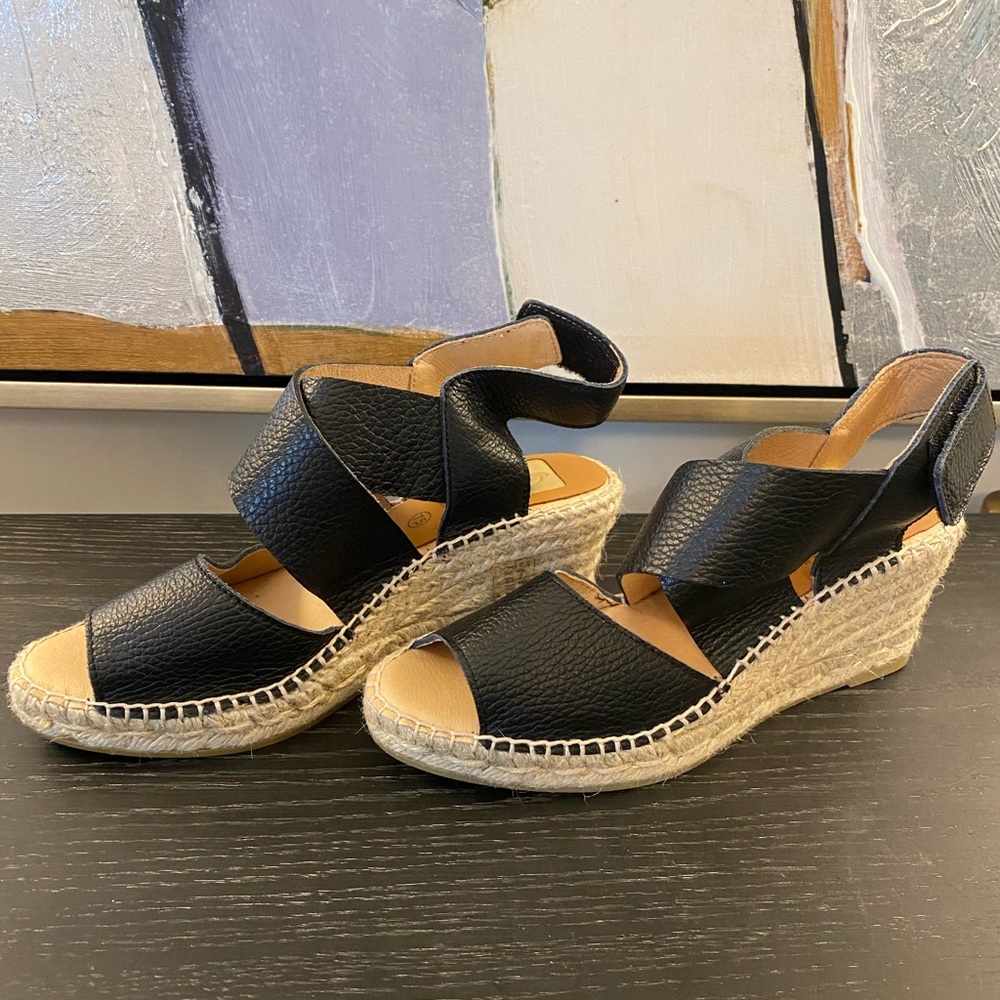 Black leather wedge